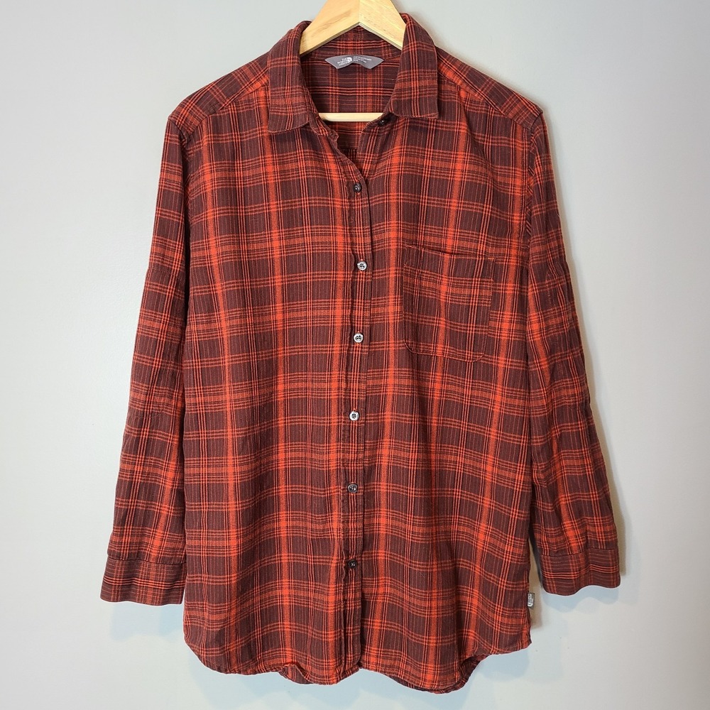 The North Face Button Down Shirt Women Size Medium Red Gorpcore Granola Hiking